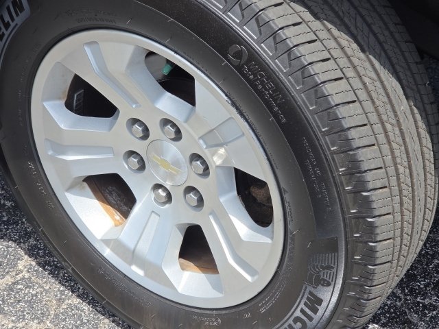 Used 2018 Chevrolet Silverado 1500 LT w/ All Star Edition AWD/4WD image 8