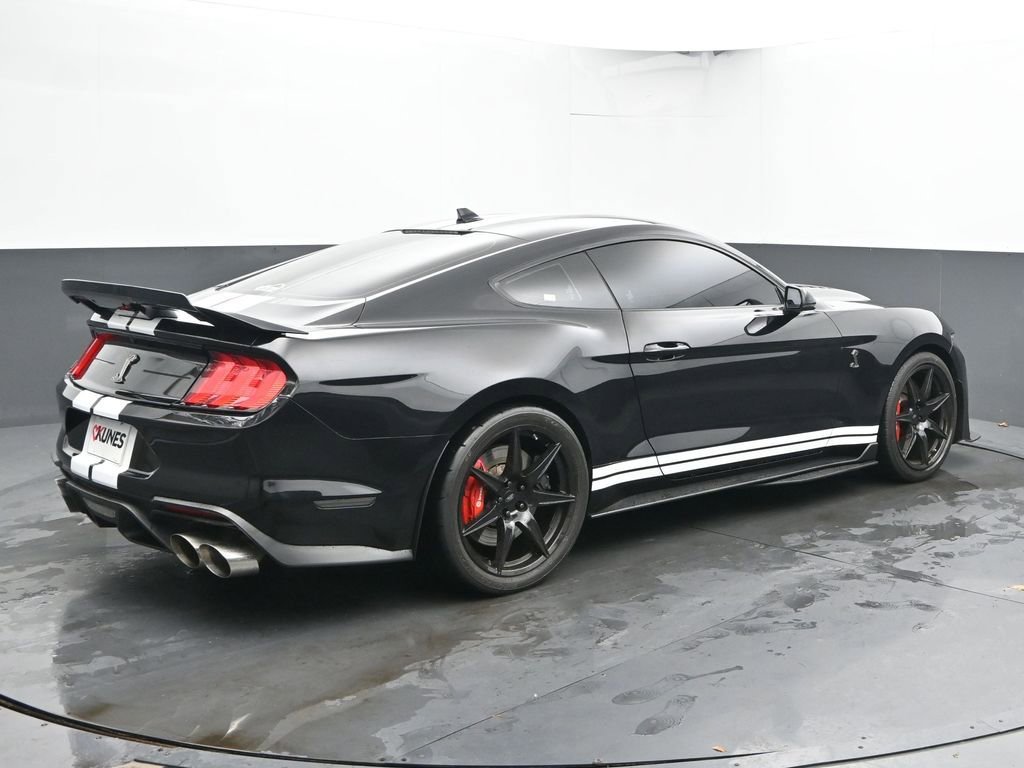 Used 2020 Ford Mustang Shelby GT500 w/ Technology Package image 11