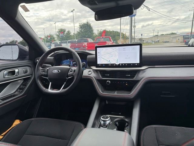 Used 2025 Ford Explorer ST RWD image 24
