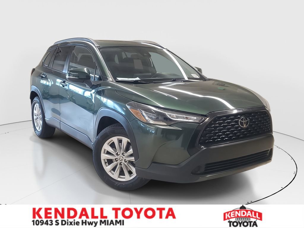Used 2022 Toyota Corolla Cross LE w/ Moonroof Package image 1