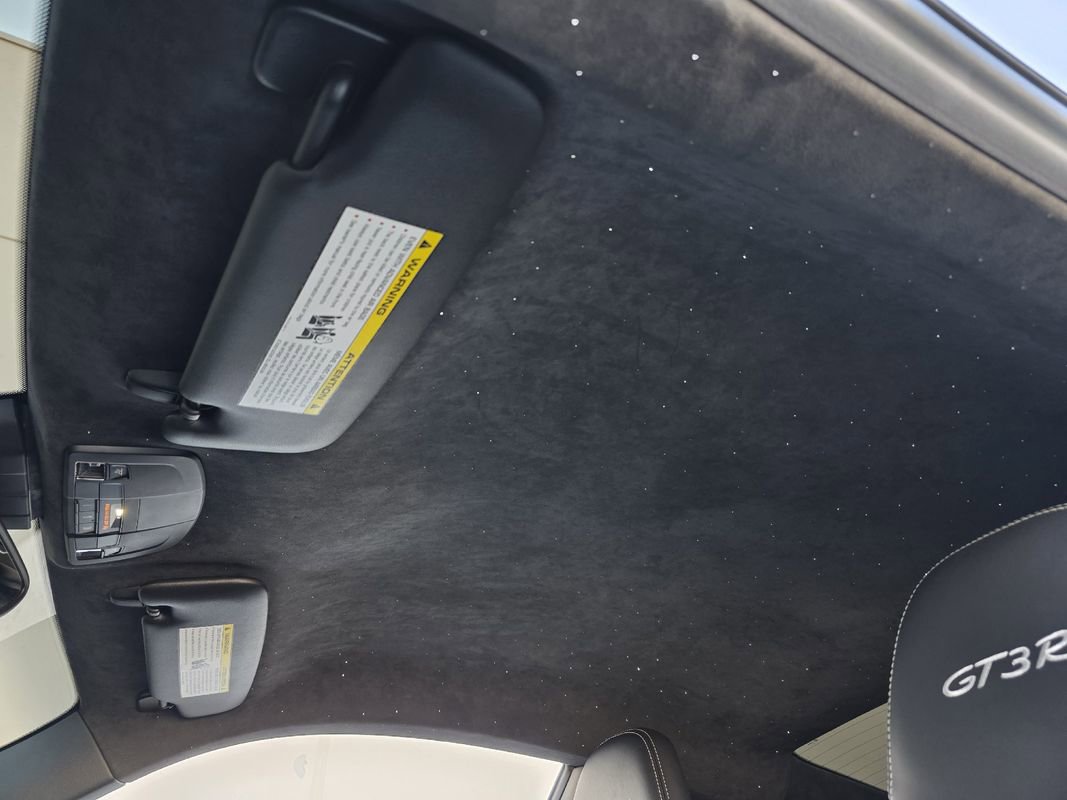 Used 2016 Porsche 911 GT3 RS image 22