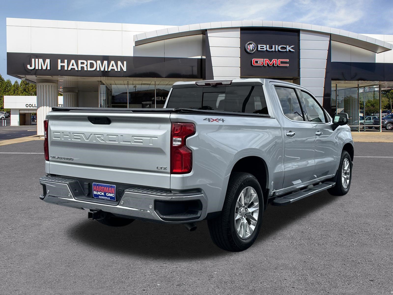 Used 2021 Chevrolet Silverado 1500 LTZ w/ LTZ Premium Package AWD/4WD image 7