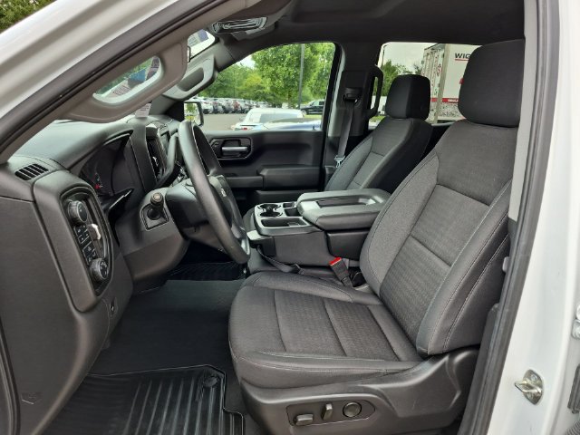 Used 2025 Chevrolet Silverado 1500 Custom Trail Boss AWD/4WD image 21