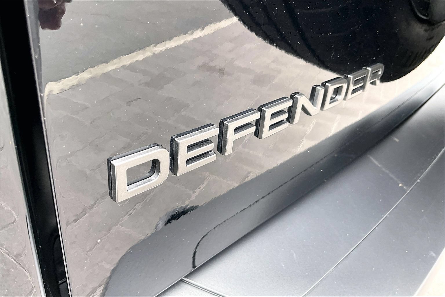 Certified 2024 Land Rover Defender 110 Carpathian Edition AWD/4WD image 8