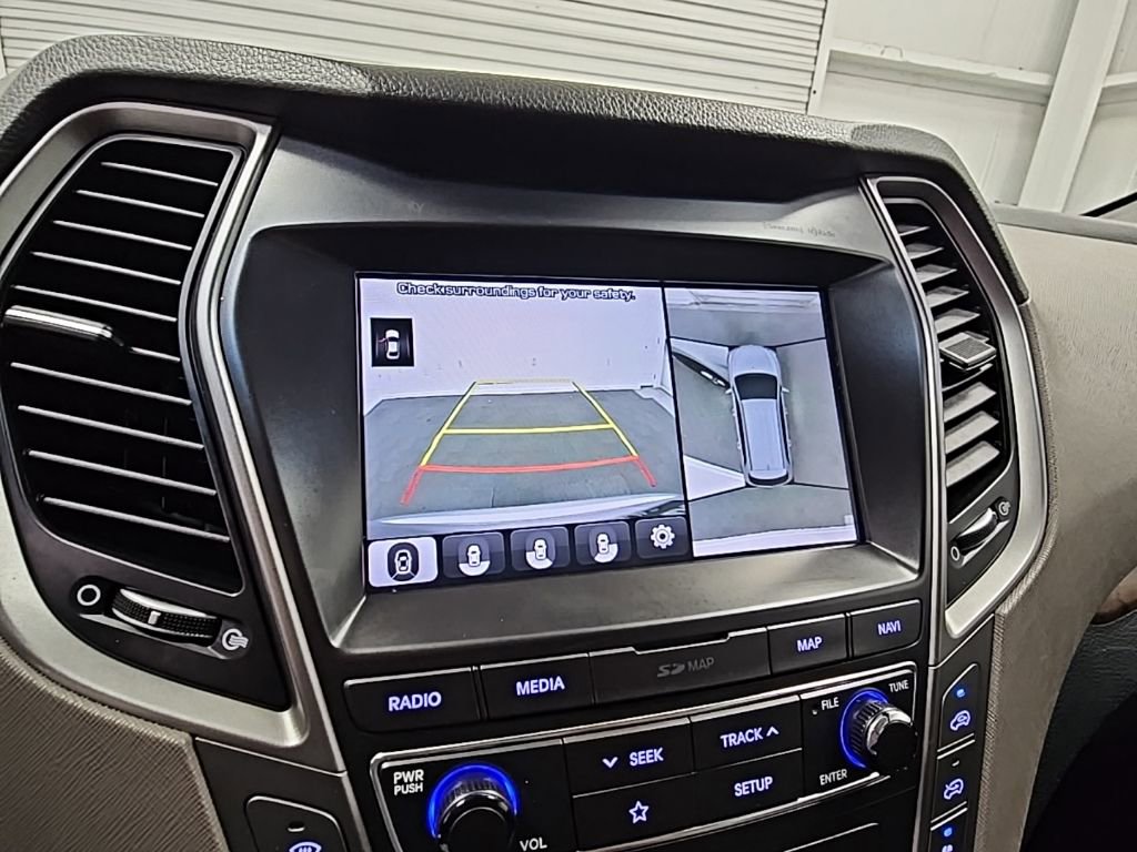 Used 2019 Hyundai Santa Fe XL image 17