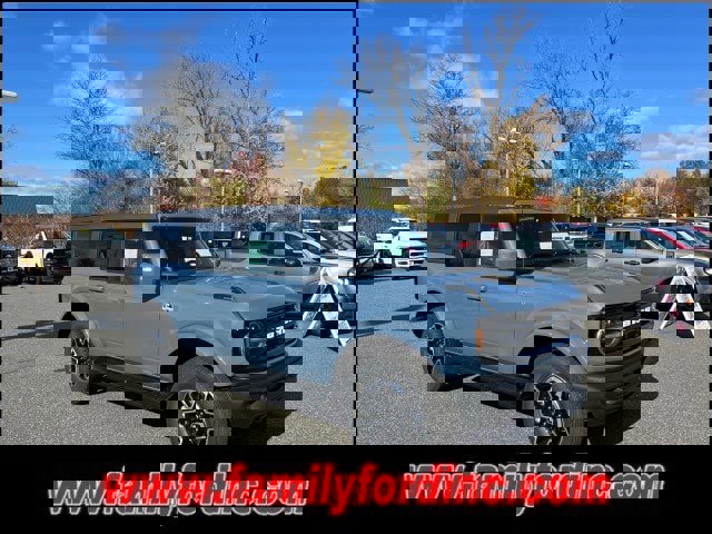 New 2025 Ford Bronco Outer Banks image 1