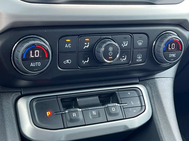 Used 2023 GMC Acadia SLE w/ Driver Convenience Package FWD image 28
