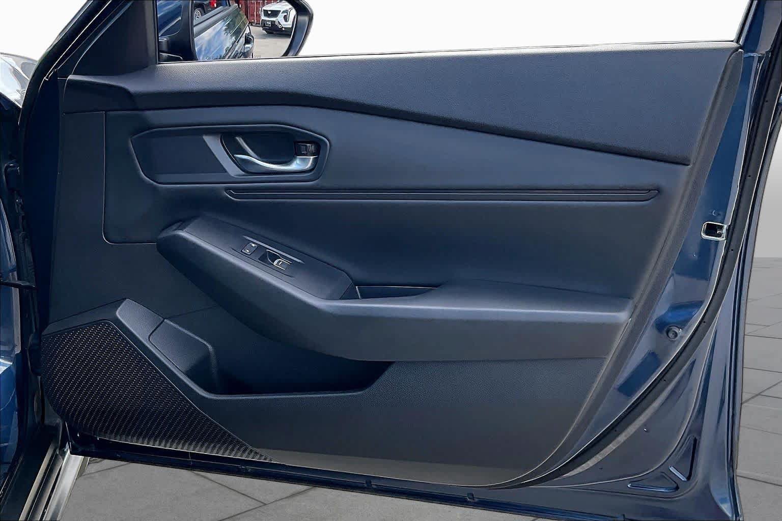 Used 2023 Honda Accord EX image 23