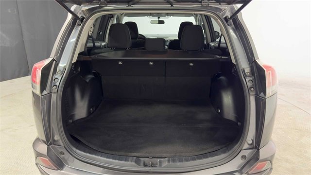 Used 2016 Toyota RAV4 LE image 29