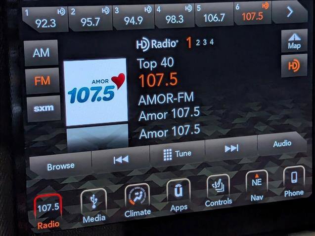 Used 2018 Jeep Wrangler Unlimited Sahara image 14