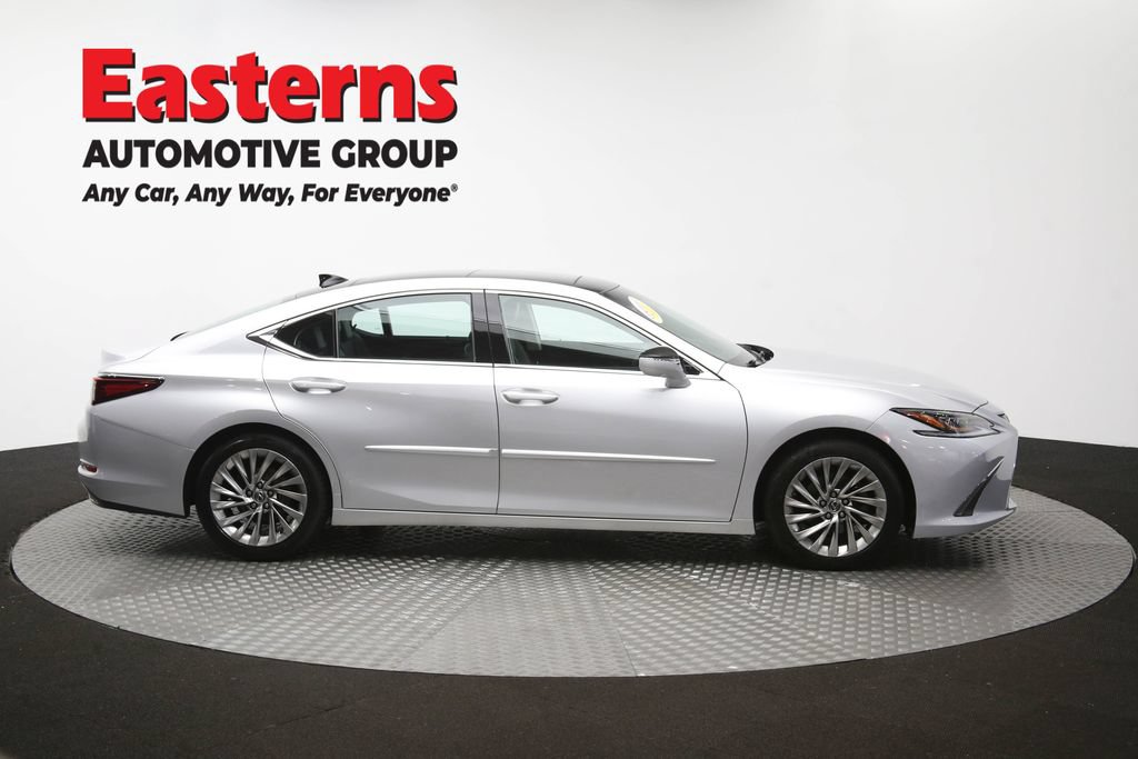 Used 2019 Lexus ES 350 Ultra Luxury w/ Accessory Package FWD image 48