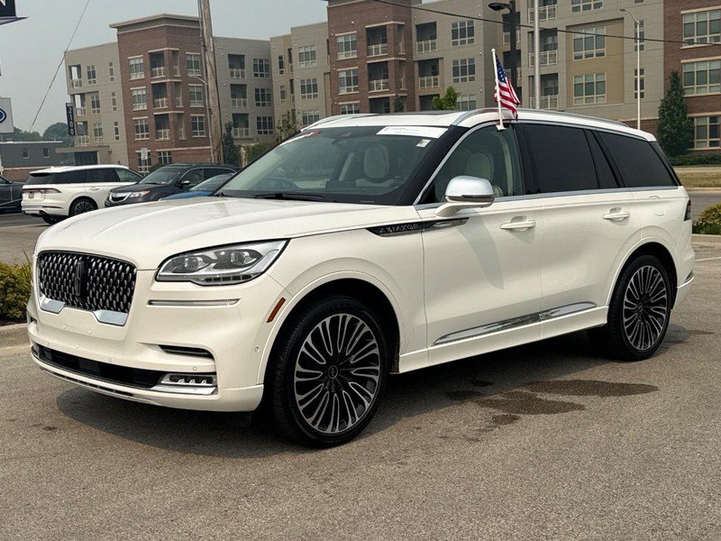 Certified 2020 Lincoln Aviator Black Label AWD/4WD image 9