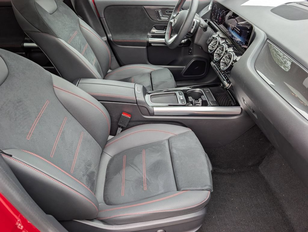 Certified 2025 Mercedes-Benz GLA 250 4MATIC image 12