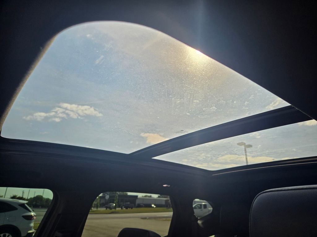 Used 2022 Chevrolet Blazer RS FWD image 10