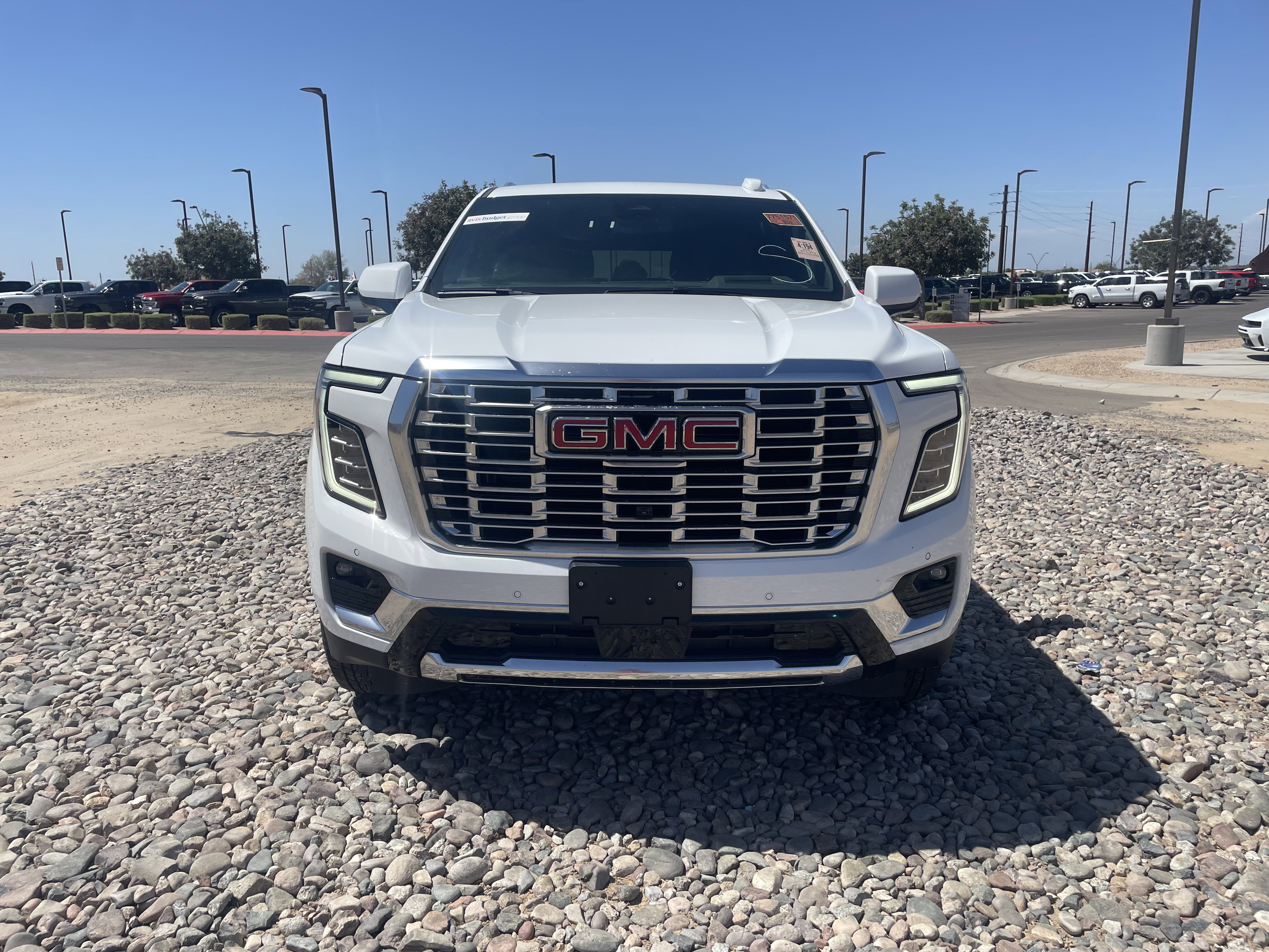 Used 2025 GMC Yukon XL Denali AWD/4WD image 8
