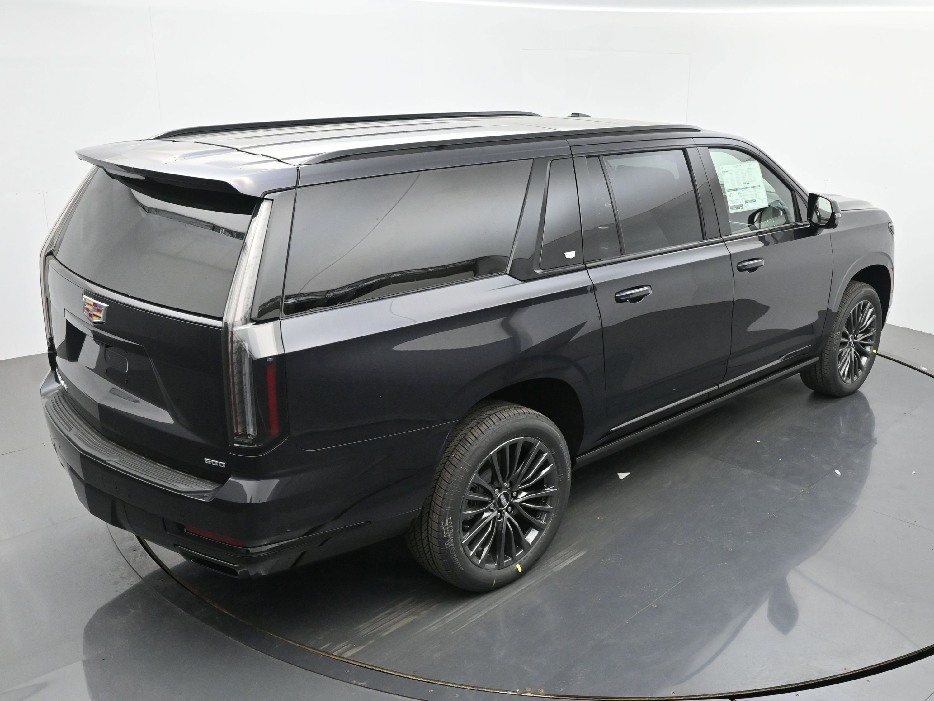 New 2026 Cadillac Escalade ESV Platinum Sport w/ LPO, Floor Liner Package AWD/4WD image 27