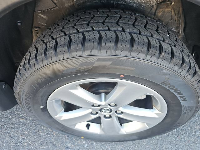 Used 2015 Toyota RAV4 XLE AWD/4WD image 21