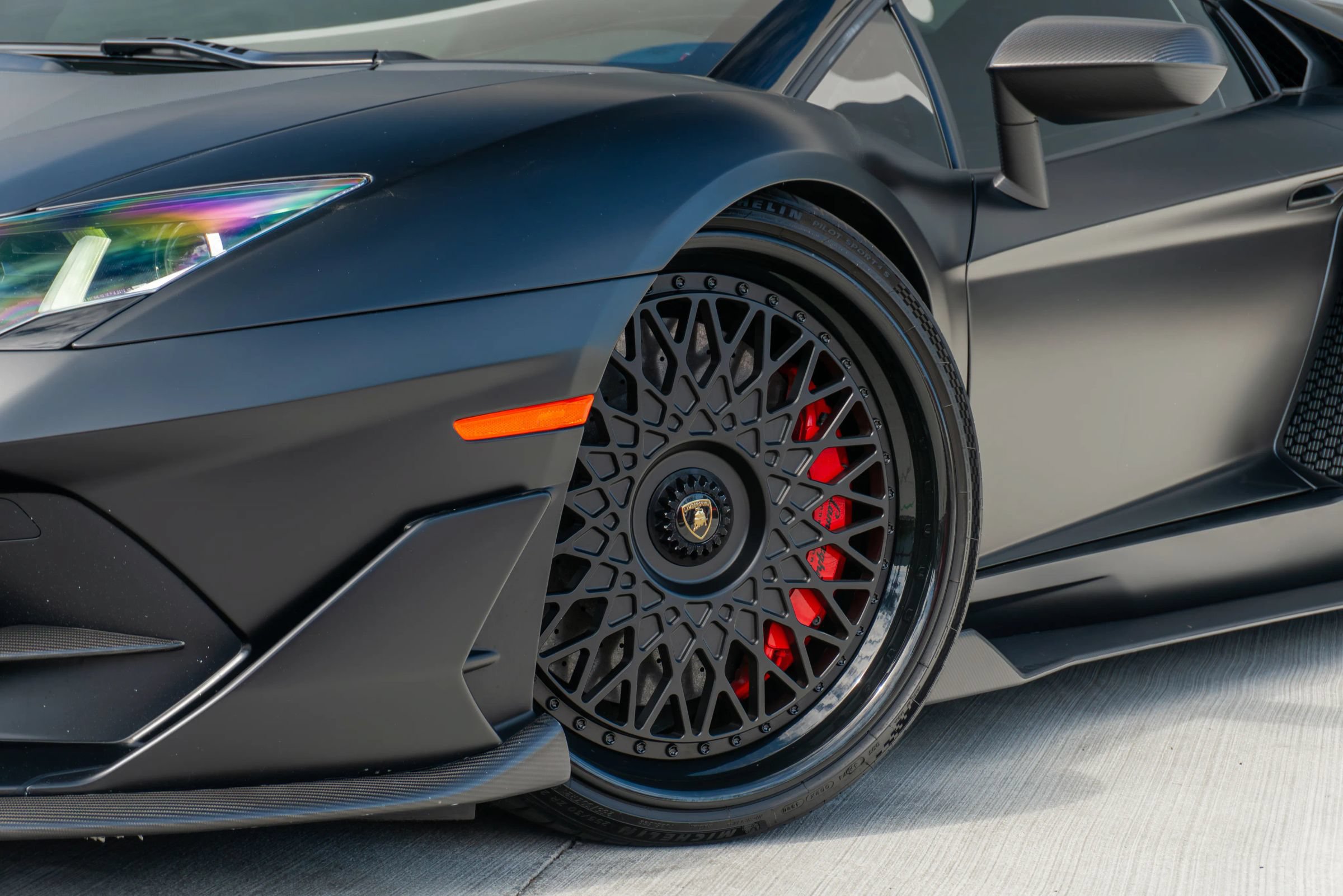 Used 2020 Lamborghini Aventador SVJ AWD/4WD image 29