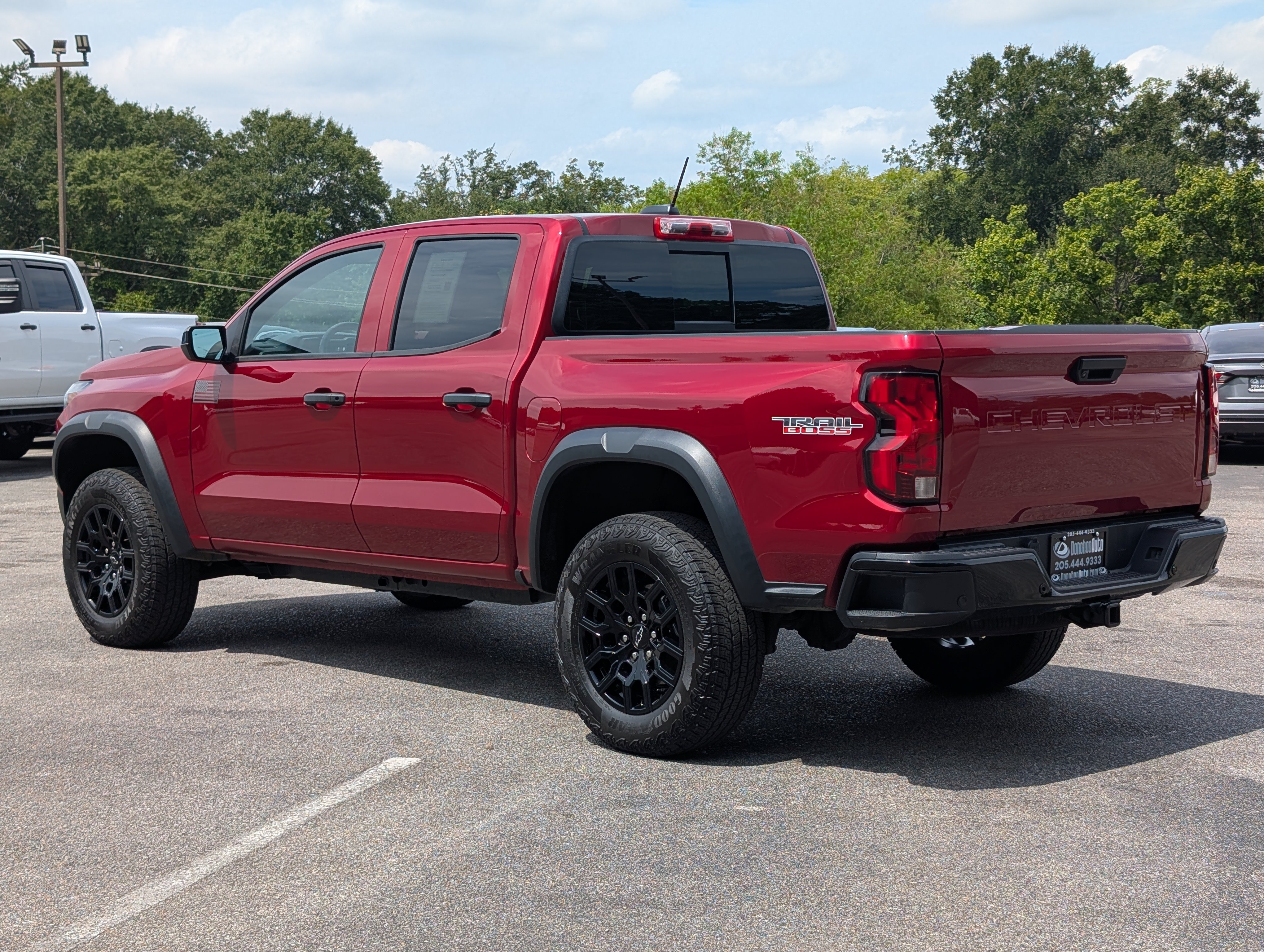 Used 2024 Chevrolet Colorado Trail Boss w/ Advanced Trailering Package AWD/4WD image 7