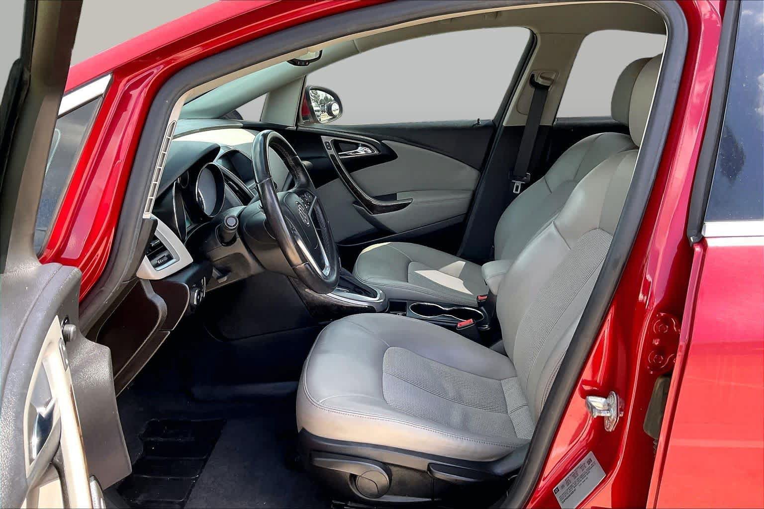 Used 2012 Buick Verano FWD image 4