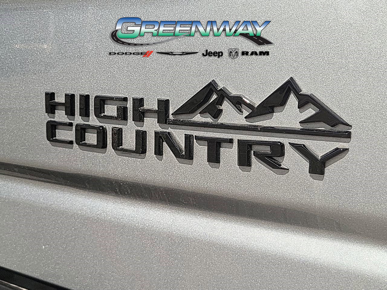 Used 2025 Chevrolet Silverado 2500 High Country w/ High Country Premium Package image 8