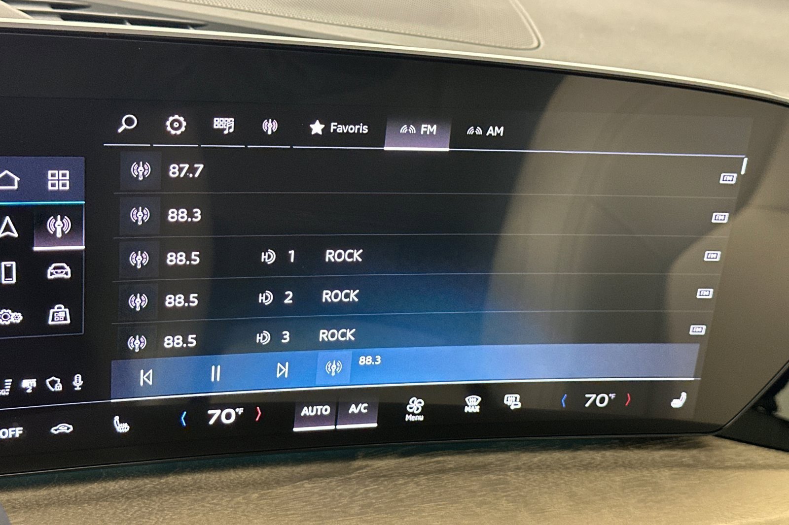 Used 2025 Audi Q5 Premium w/ Convenience Package AWD/4WD image 17