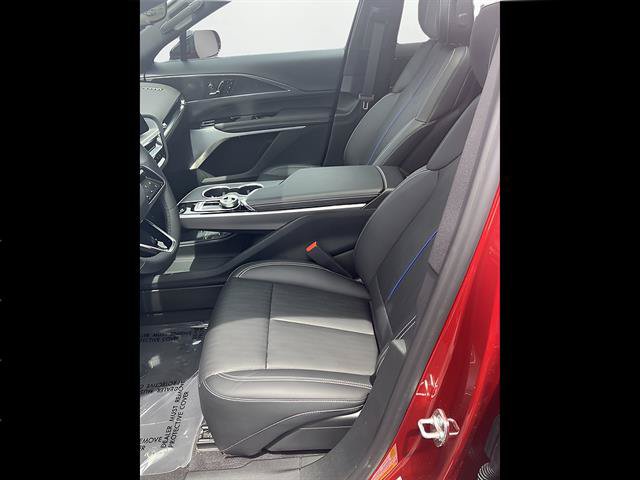 Certified 2025 Cadillac Lyriq Luxury w/ LPO, Floor Liner Package AWD/4WD image 11