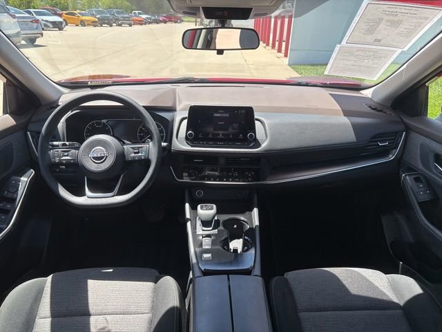 Used 2023 Nissan Rogue SV FWD image 11