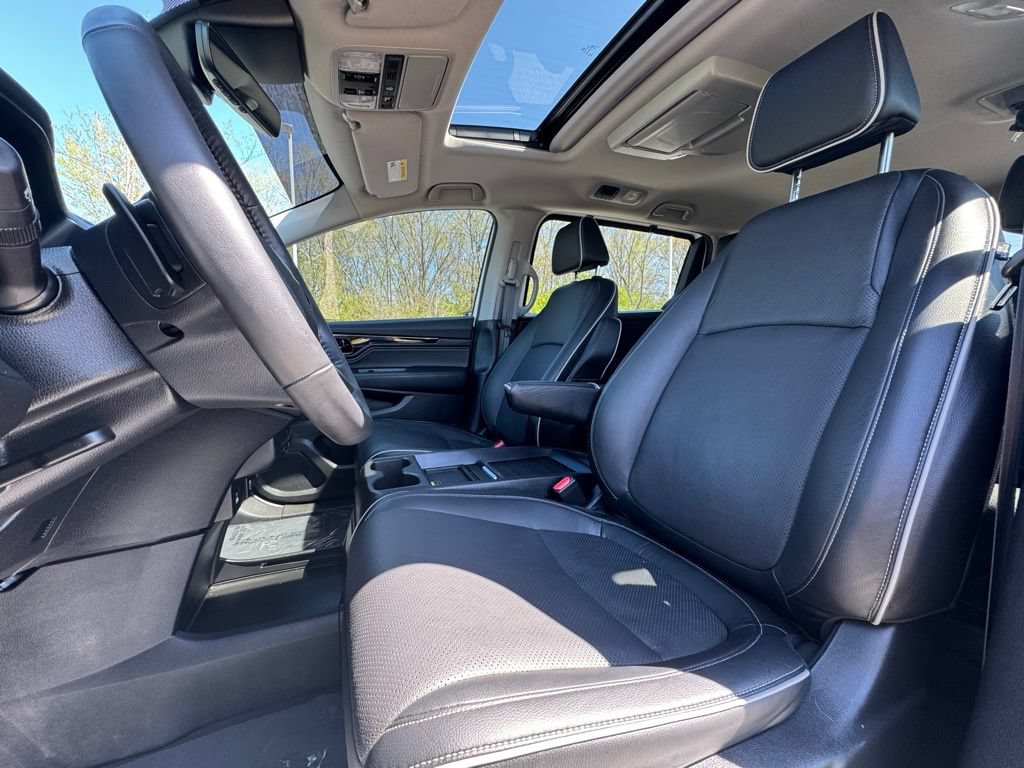 Used 2024 Honda Odyssey Elite image 18