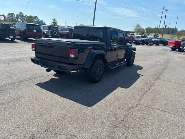Used 2024 Jeep Gladiator Sport AWD/4WD image 40