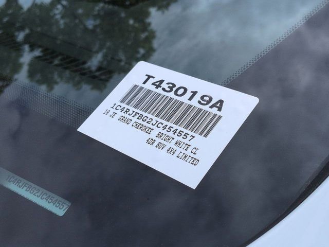 Used 2018 Jeep Grand Cherokee Limited AWD/4WD image 19