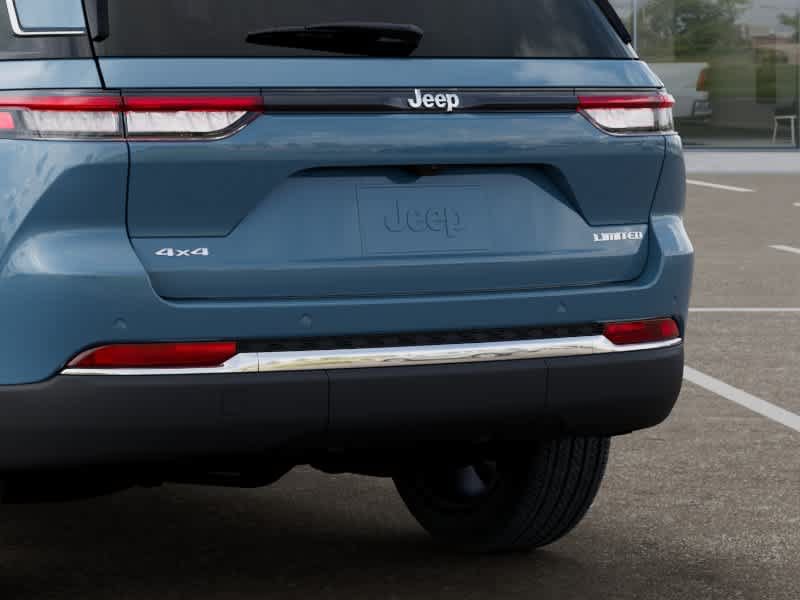 New 2026 Jeep Grand Cherokee Limited w/ Luxury Tech Group II AWD/4WD image 13