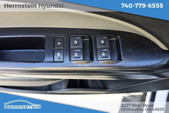 Used 2015 GMC Canyon 2WD Crew Cab image 15