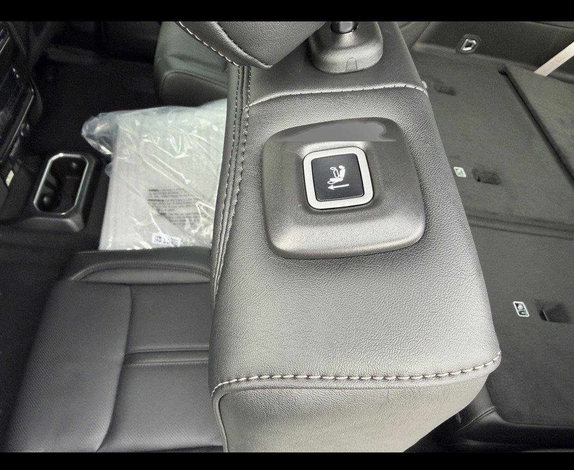 New 2026 Jeep Grand Wagoneer L Limited image 15