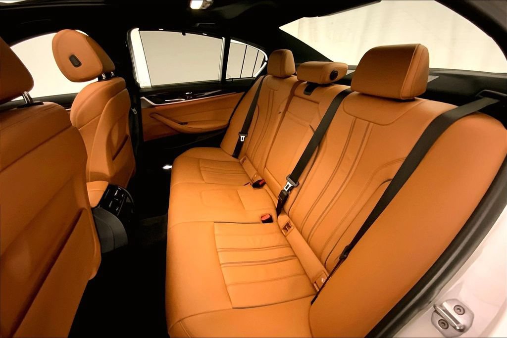 Used 2019 BMW 540i w/ Executive Package RWD image 14