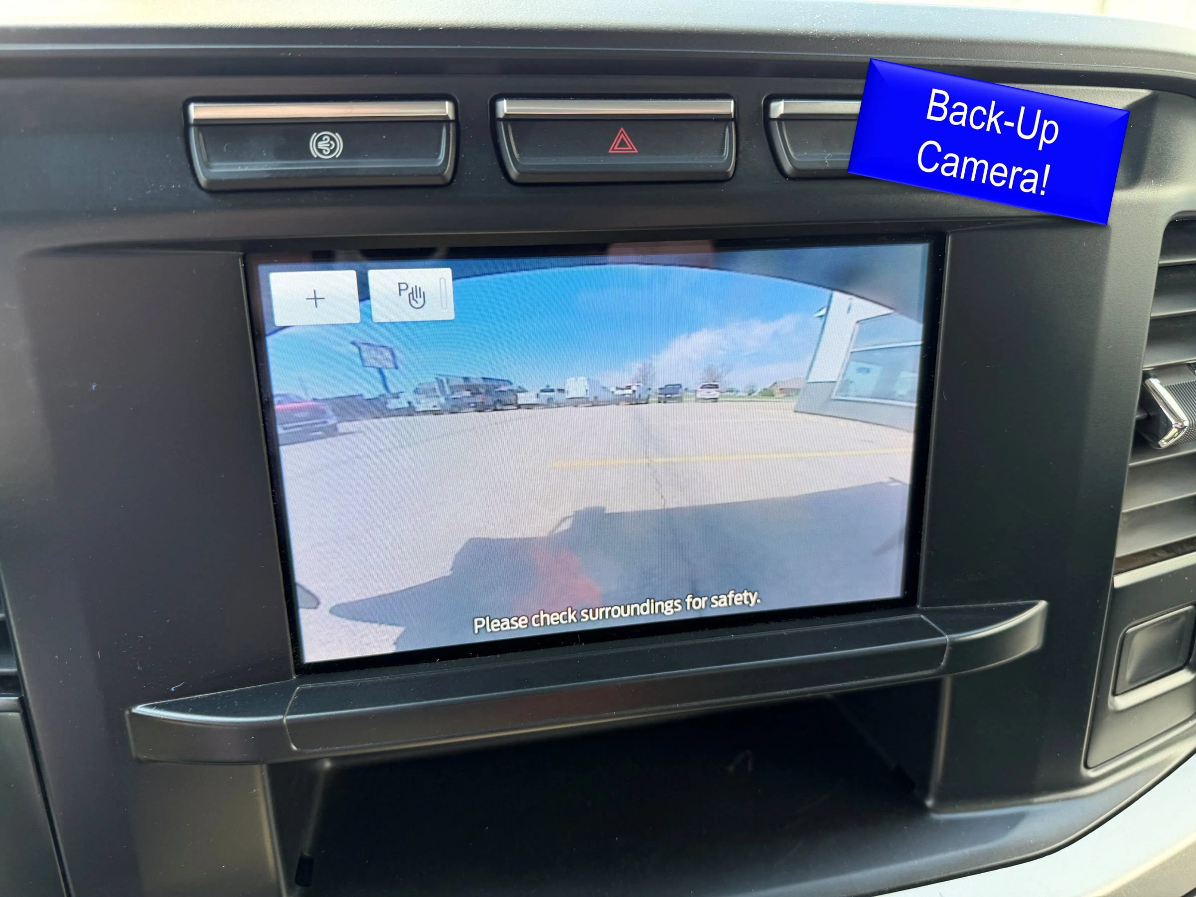 Used 2023 Ford F450 XLT AWD/4WD image 3