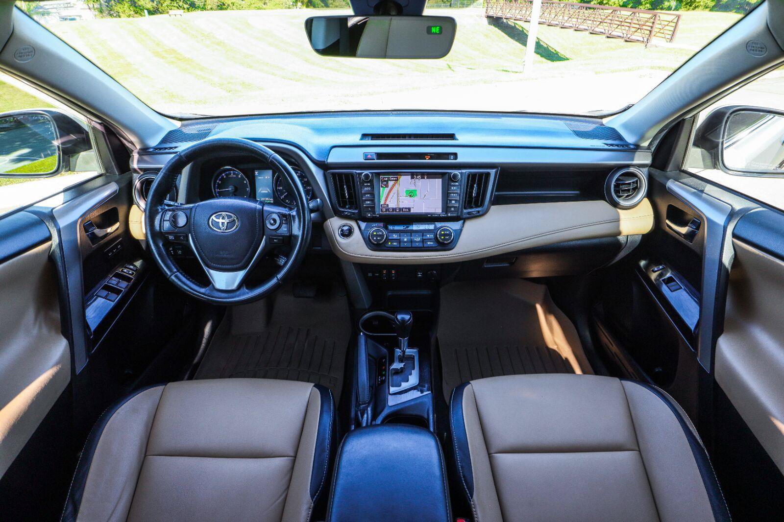 Used 2016 Toyota RAV4 Limited FWD image 2