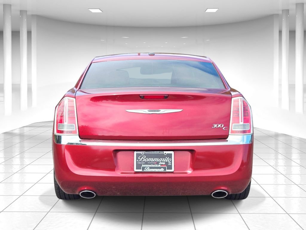 Used 2013 Chrysler 300 C RWD image 4