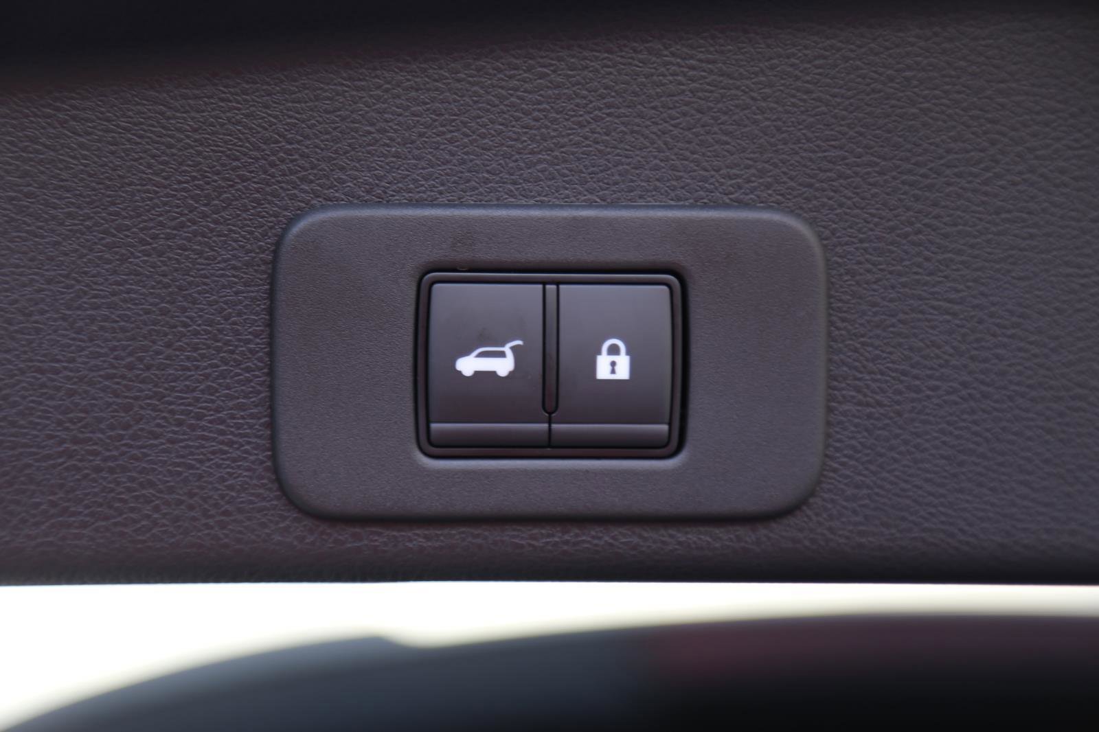 Used 2025 Nissan Murano SV image 24