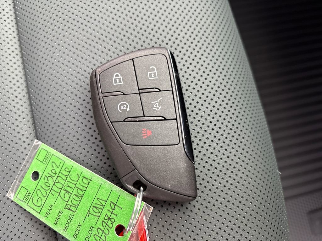 New 2026 GMC Acadia AT4 w/ Luxury Package image 50