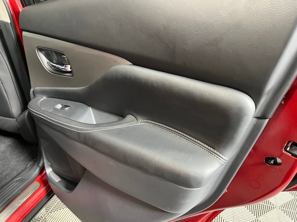 Used 2024 Nissan Murano SL image 32