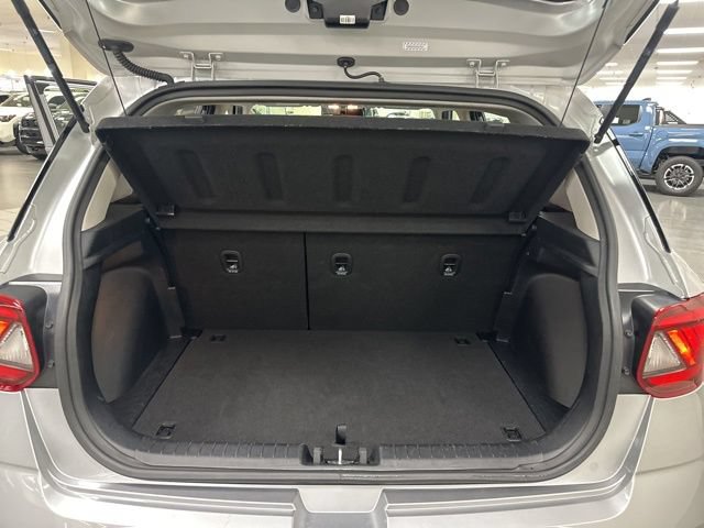 Used 2024 Hyundai Venue SEL FWD image 20