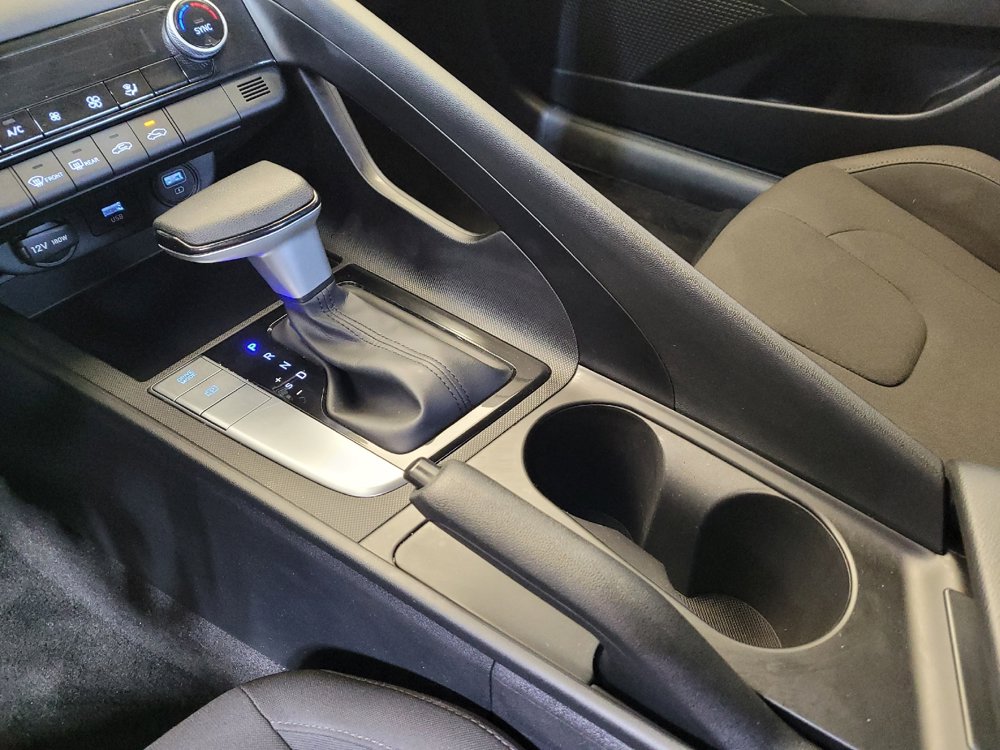 Used 2023 Hyundai Elantra SEL FWD image 26
