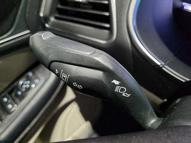 Used 2021 Ford Edge Titanium image 47