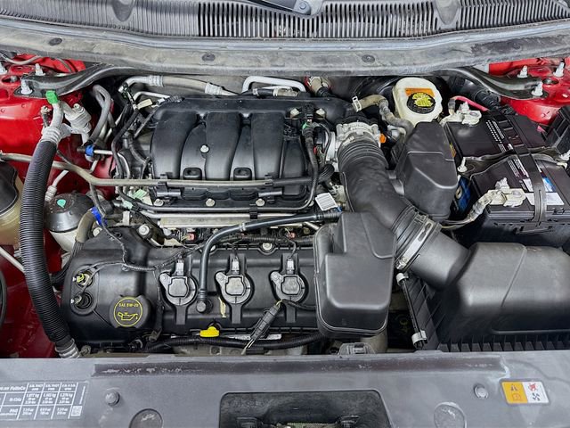 Certified 2019 Ford Explorer XLT w/ Equipment Group 202A image 30