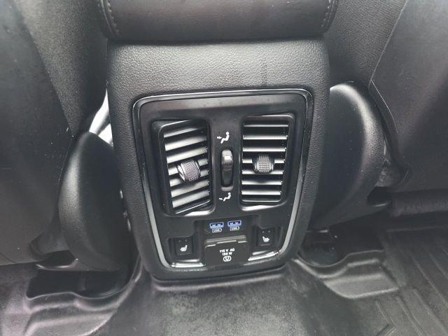 Used 2020 Jeep Grand Cherokee Limited w/ Luxury Group II image 17