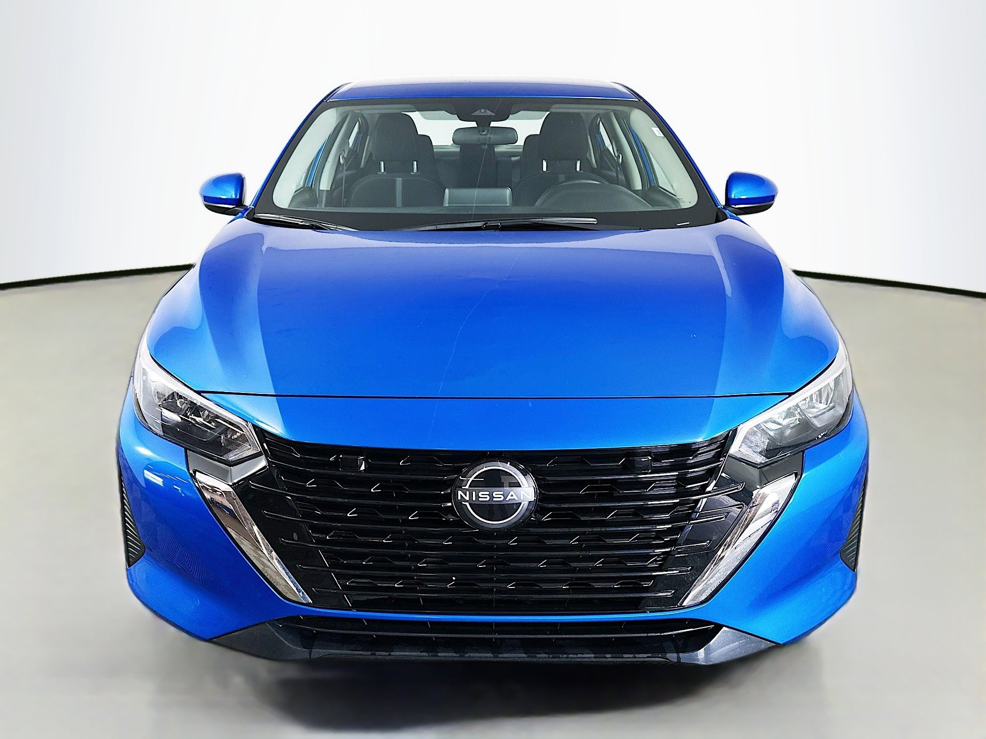 Used 2024 Nissan Sentra SV FWD image 2