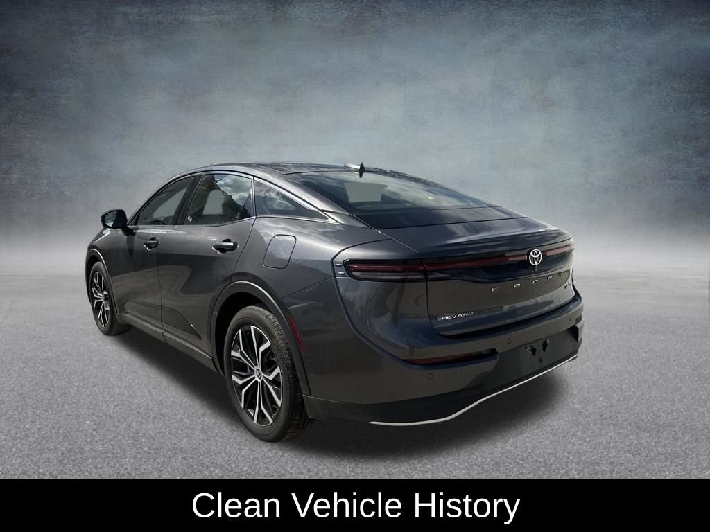 Used 2024 Toyota Crown Limited image 3