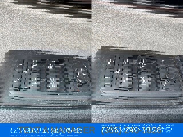 Used 2017 Chrysler Pacifica Touring-L image 13