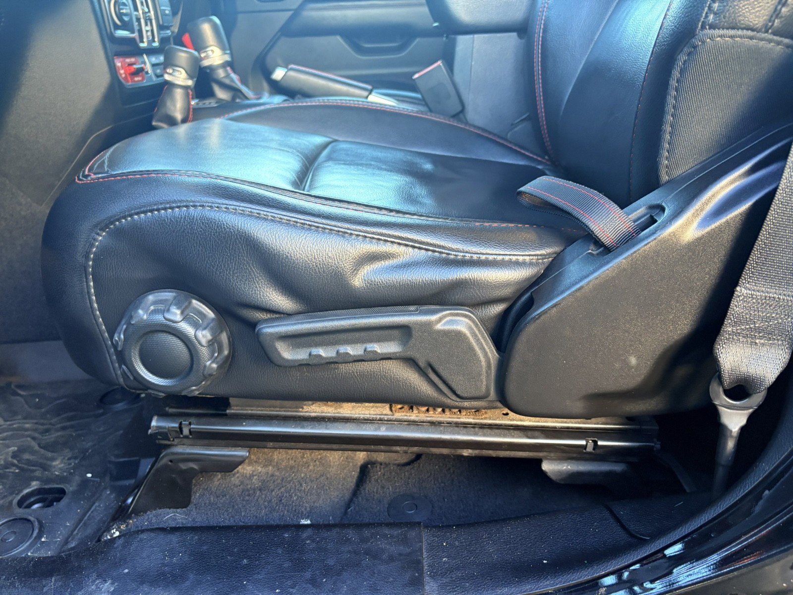 Used 2019 Jeep Wrangler Unlimited Rubicon image 15